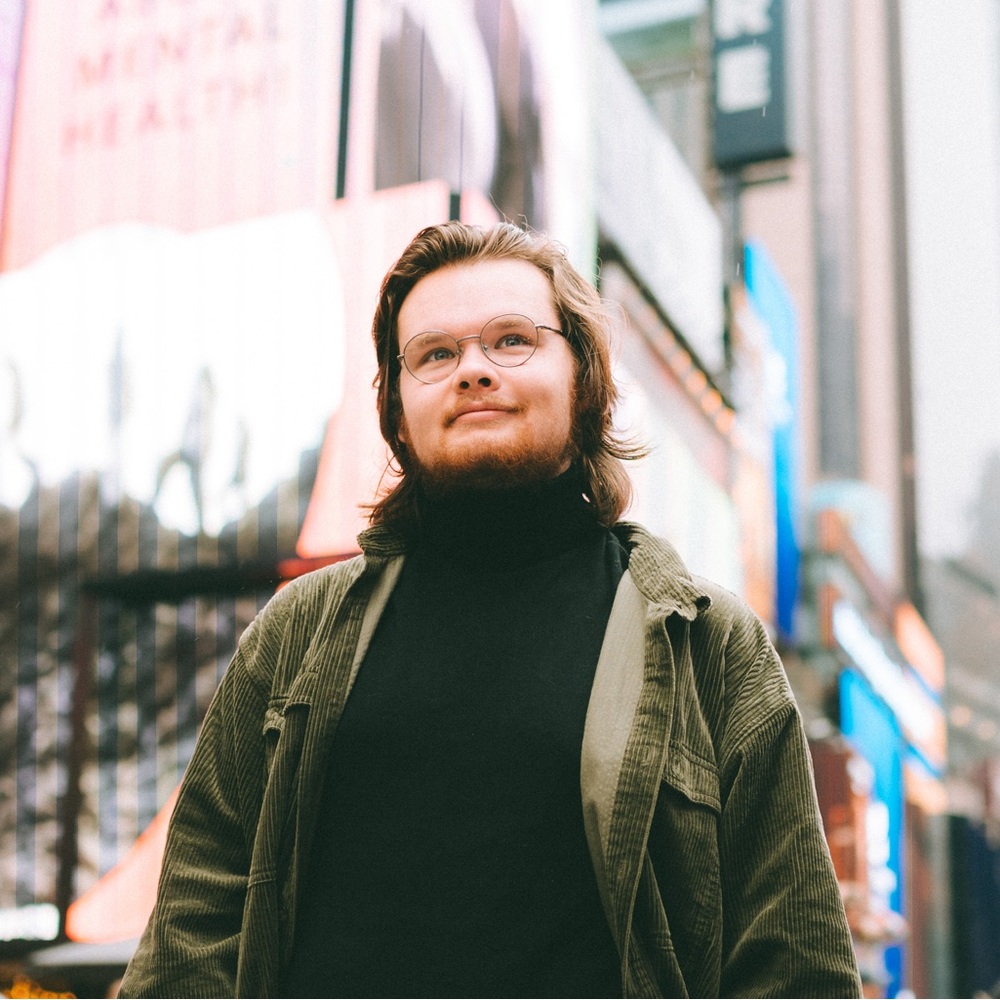 Meet your Posher, Tom